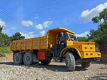 遼寧20噸地下自卸車使用現場